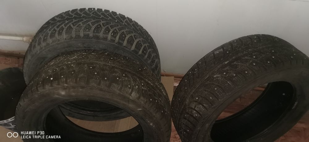 Продам резину 3шт