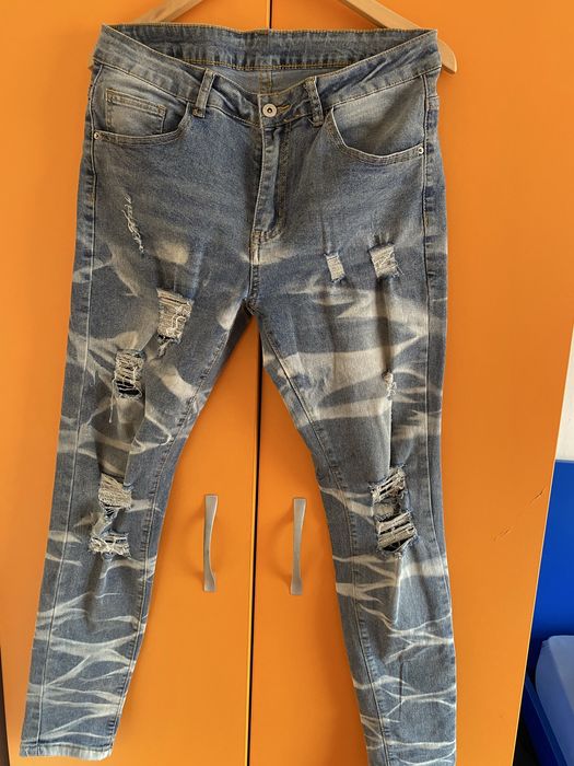 Мъжки дънки.