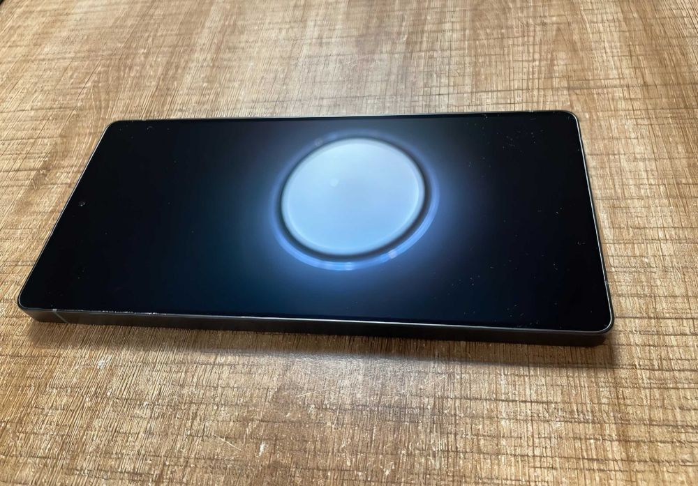 Samsung S25 Ultra 1tb + Samsung buds3 и зарядно