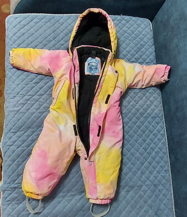 Продам комбинезон зимний 10 тыс,тг