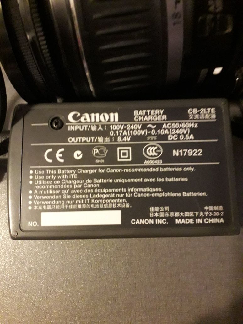 Фотоапарат Canon EOS 350D