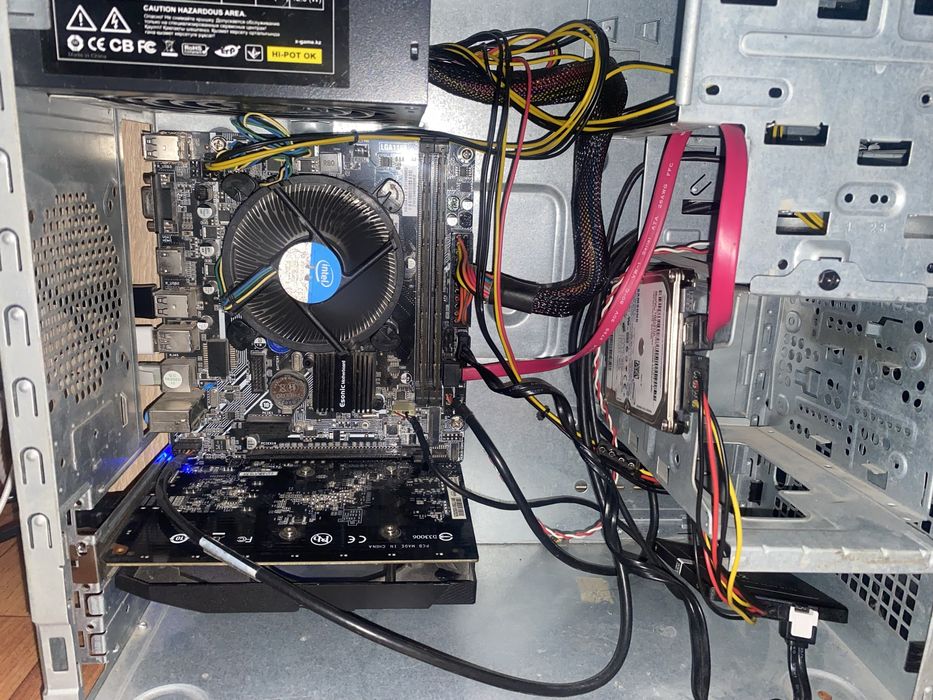 Продам пк тянет игры и все такое