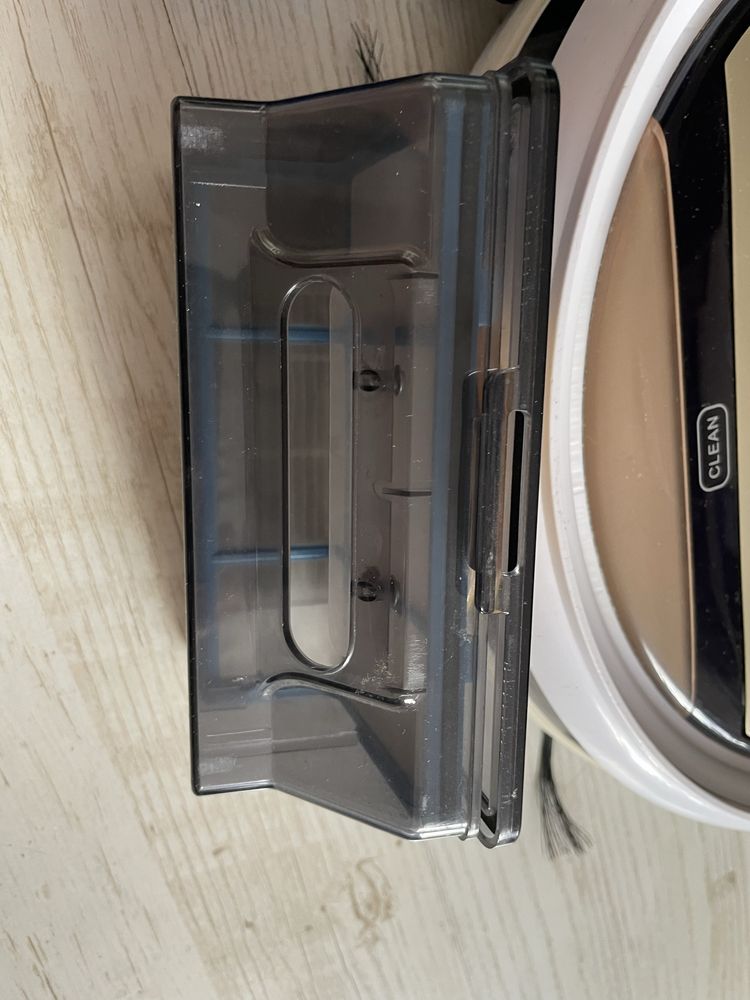 Прахоснукачка робот ilife модел V5s Pro