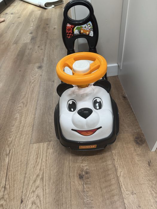 Машинка каталка детская