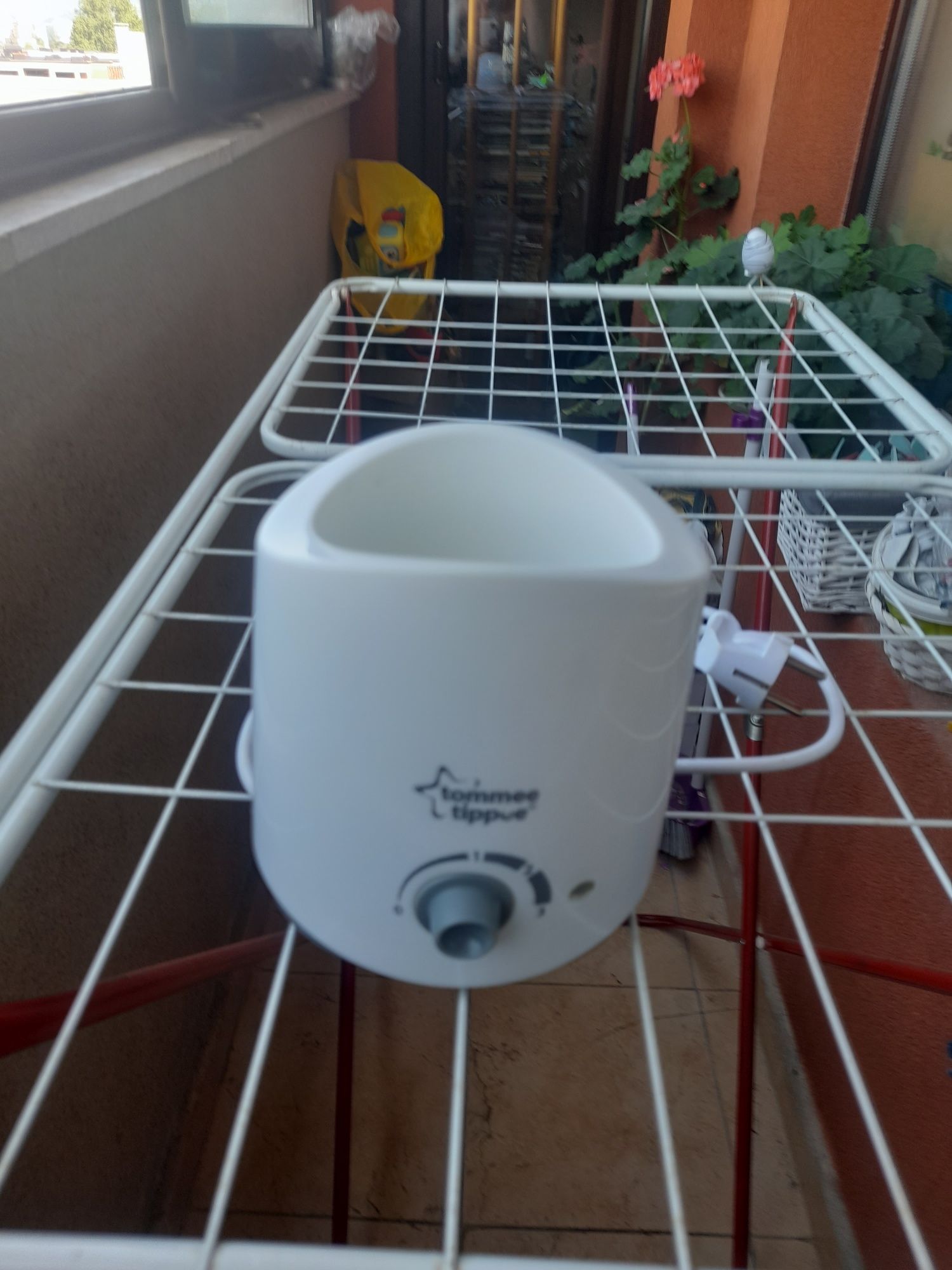 Уред за затопляне на мляко Tommee Tippee