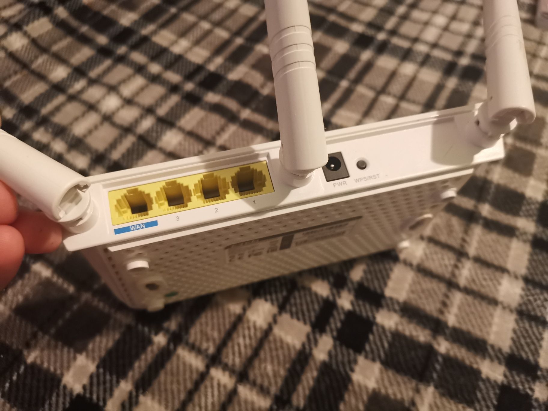 Router Tenda N 300