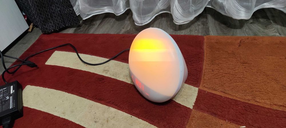 Radio FM cu ceas Philips HF3510 LED Wake-up light Lampa Alarma