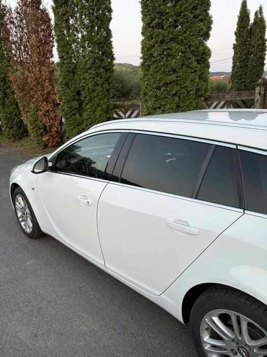 Opel Insignia 2011 2.0