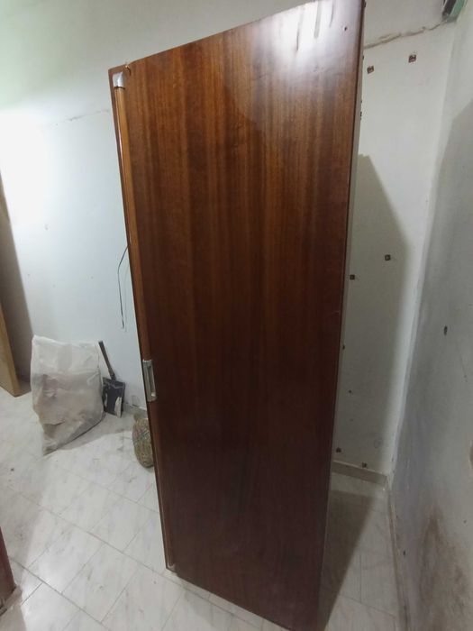 Продавам стари гардероби/ кофражни Кофражни платна/стари гардероби