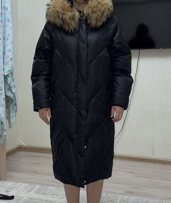 Продам зимнию женскую куртку в хорошем состояний