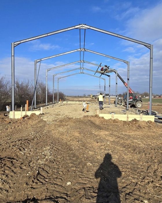 Vand si fac hale structuri metalice 11x30x4m