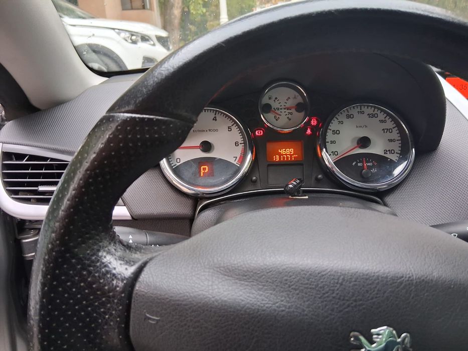 De vanzare Peugeot 207cc cutie automata,ideala pt incepatori.
