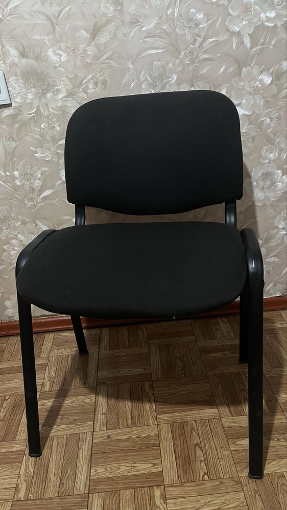Стол и стул по 2шт