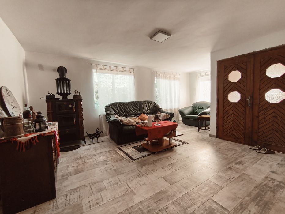 PROPRIETAR Vand casa P+1+M, Crasna, Jud. Gorj