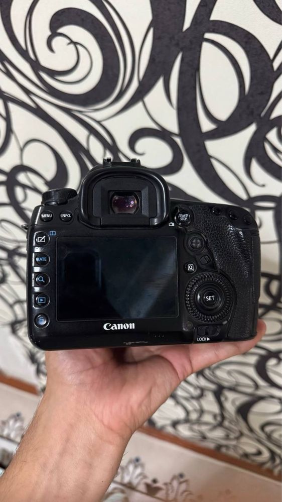 Canon EOS 5D mark IV