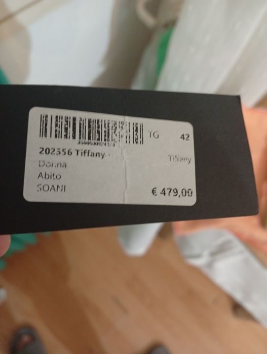 OFERTA URGENT  rochie noua sigilata din Italia  firma soani