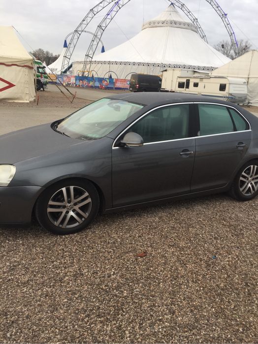 SCHIMB CU CEVA MAI NOU Vw jetta Euro 4 An2007 /19Tdi 105
