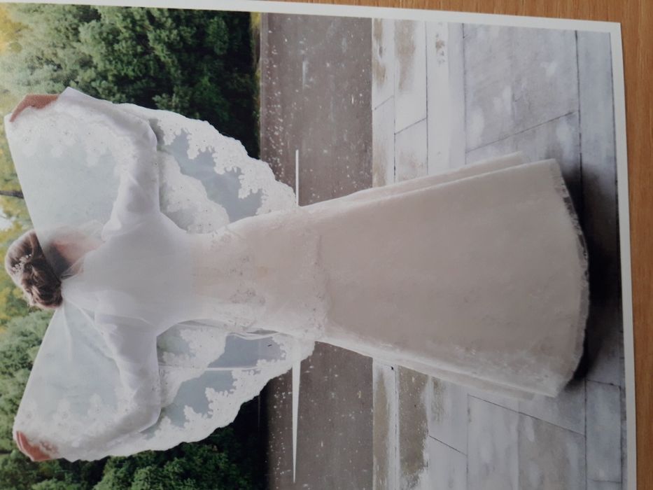 Rochie de mireasa,ofer crinolina si bolero