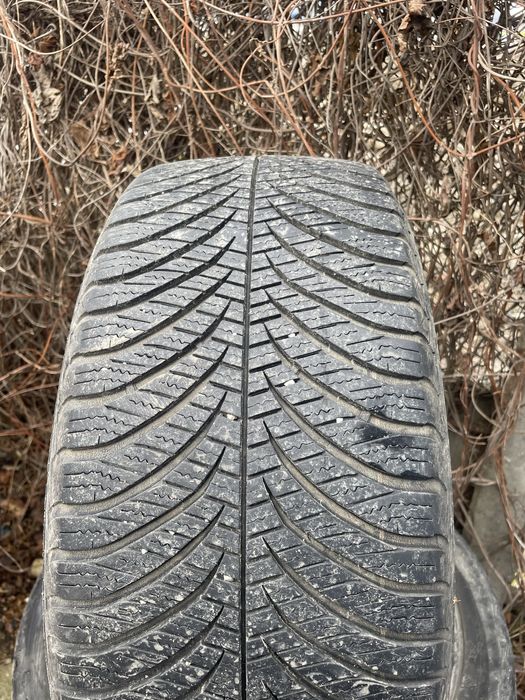 Cauciucuri 225 45 R17 iarna good year 2020 4 bucati