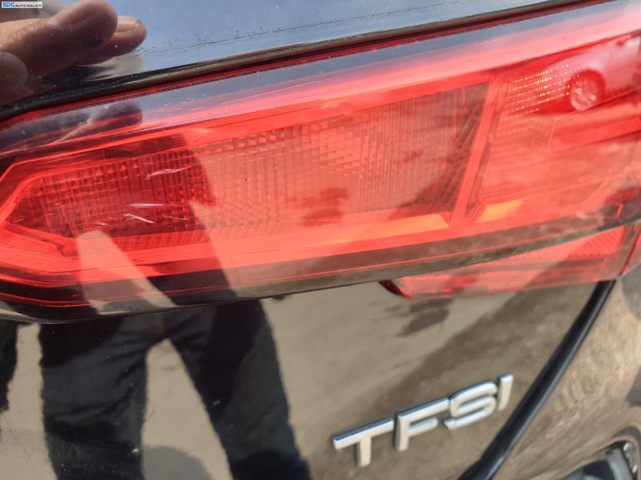 Tripla Stop Lampa Dreapta de pe Haion Hayon Portbagaj Audi A4 B9 Berlina Sedan NFL Non Facelift 2015 - 2019 [K4048]