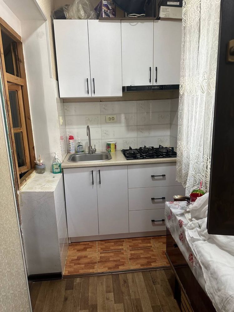 Продается квартира, переделана из 2-комнатной в 3-комнатную.
