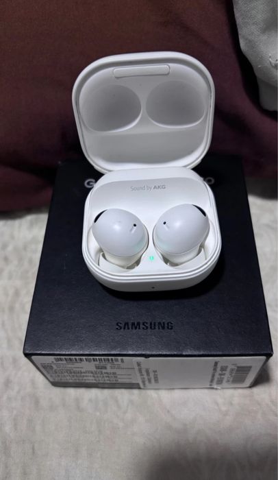 Vând căști Samsung Galaxy Buds 2 Pro