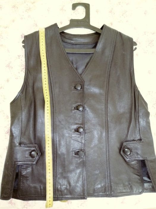 Дамски елек от мека естествена кожа