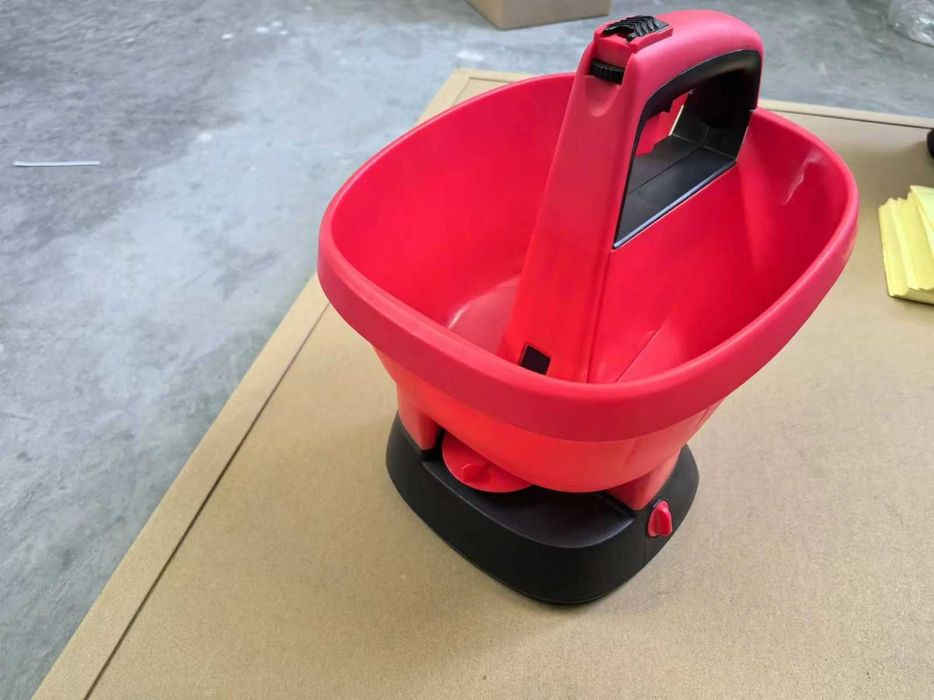 Dispozitiv de imprastiat sare, nisip DIS-27 Livrare rapidă