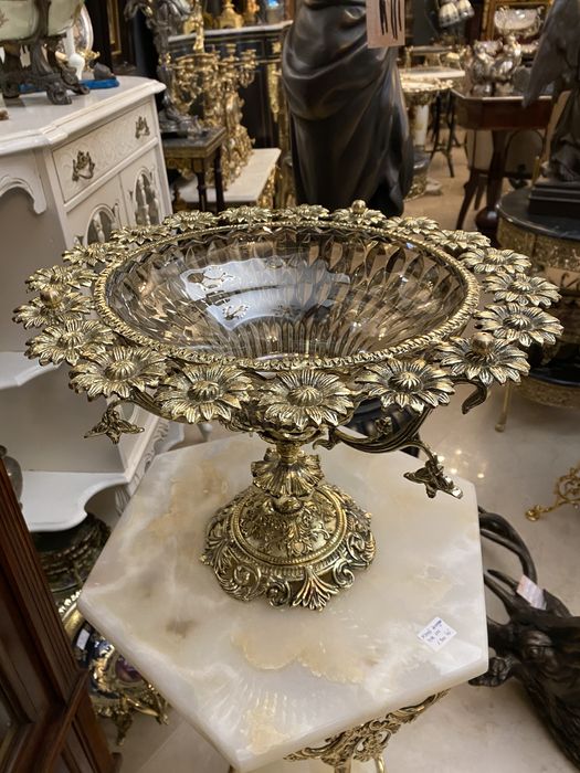 Fructiera cu suport din bronz