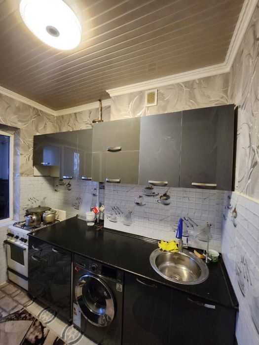 Срочно 2х Пед институт сдаётся вдоль дороги