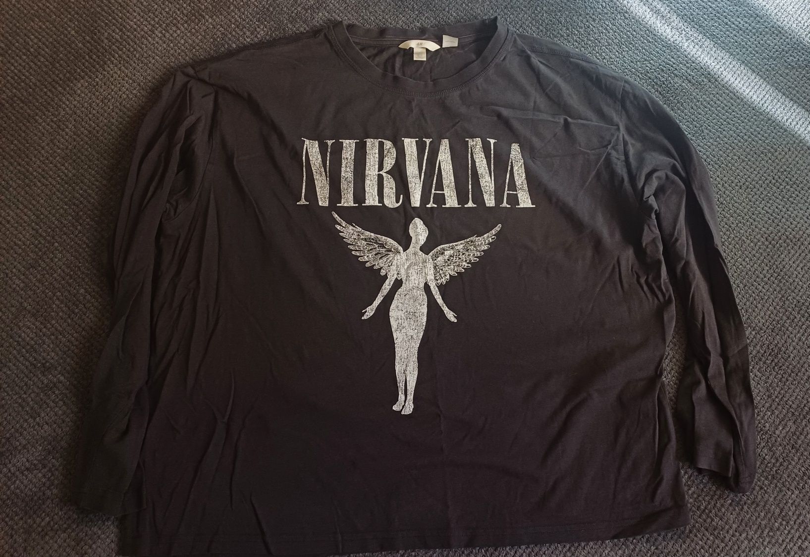 Обемна блуза с дълъг ръкав Nirvana