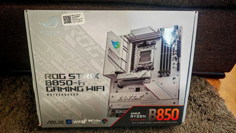 ASUS ROG Strix B850-A WIFI + НОВ RYZEN 7 9800X3D 8-Core AM5
