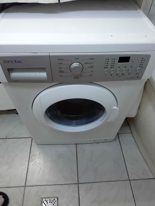 Mașină de spălat funcționare perfecta..