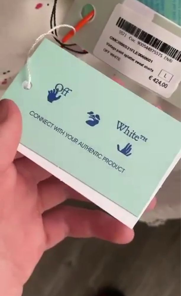 Off White къси панталони