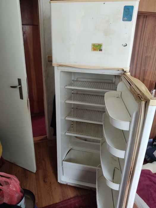 Продавам хладилник 30 лв.