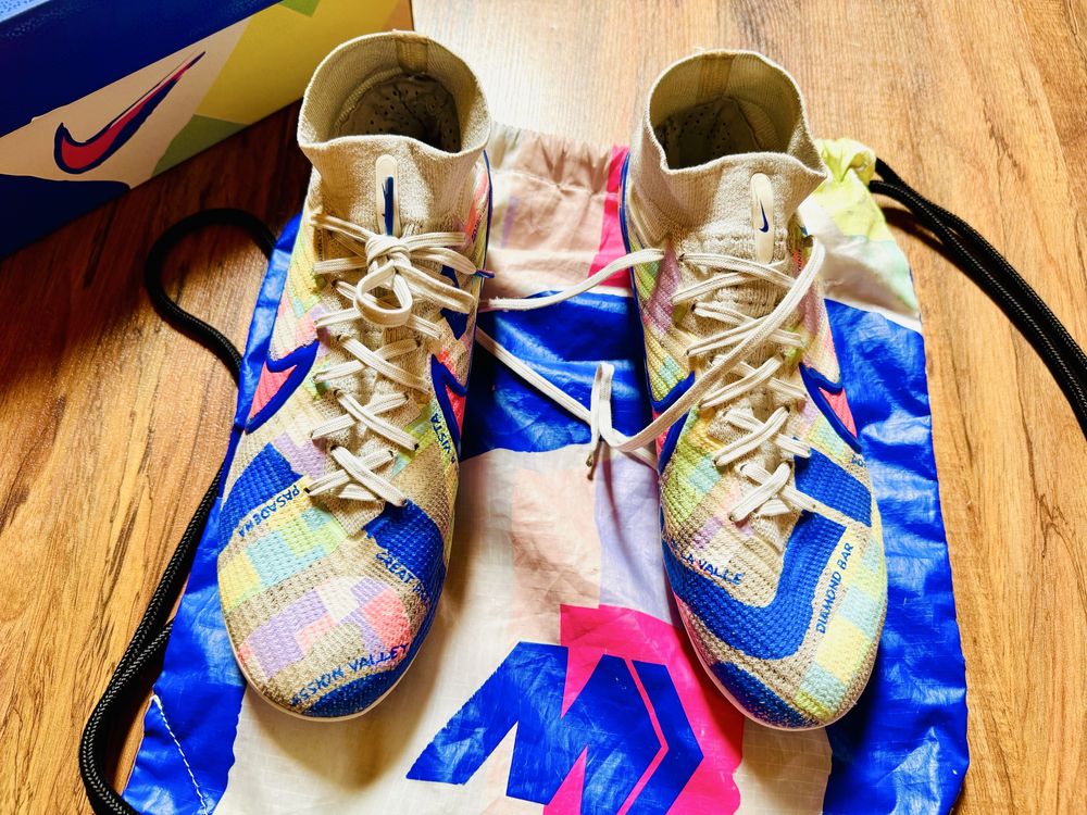 Професионални футболни бутонки Nike Mercurial Superfly 9 Elite SE FG