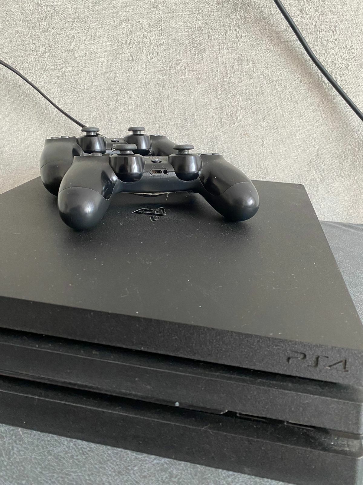 Продам PS 4 PRO или обмен