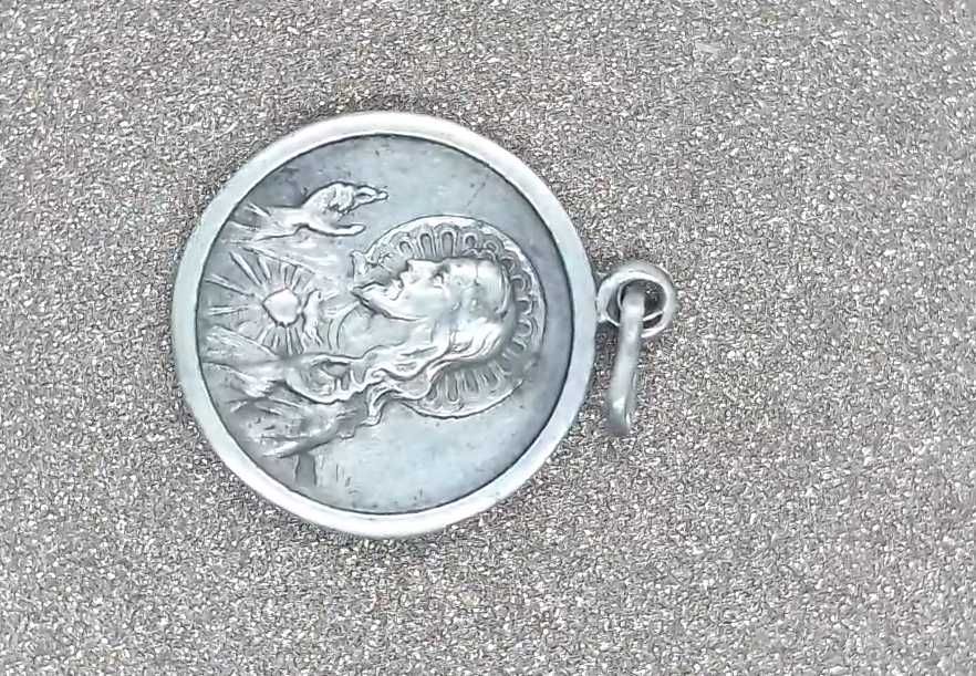 Pandantiv medalion din argint Isus și Fecioara cu Pruncul