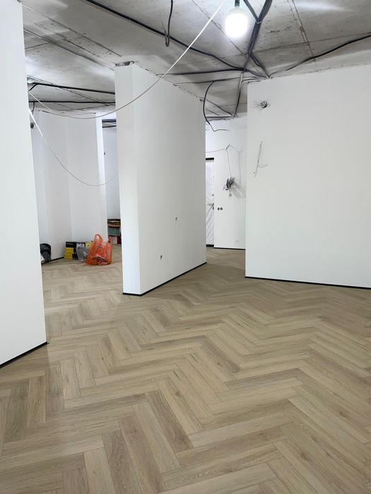 Укладка ламината, кварц винила, Наливной пол