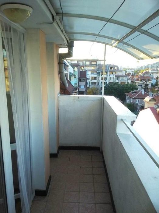 Дава се под наем Двустаен апартамент в Пловдив, Център - 45 кв.м за 350 € - Снимка #6