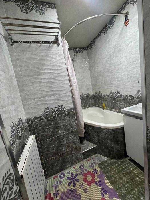 Сдаю квартиру
Новостройка в Чиланзаре
2/5/12
55 м2
Ал-Хорезми круг