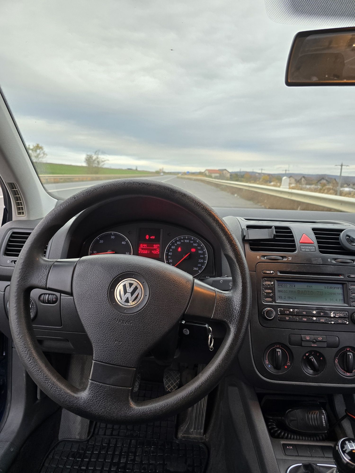 Vând Golf5 1.9 TDI 2006