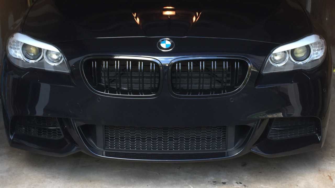 Grile Nari Duble BMW F10, F11 Negru Lucios (2010-2016) M Design