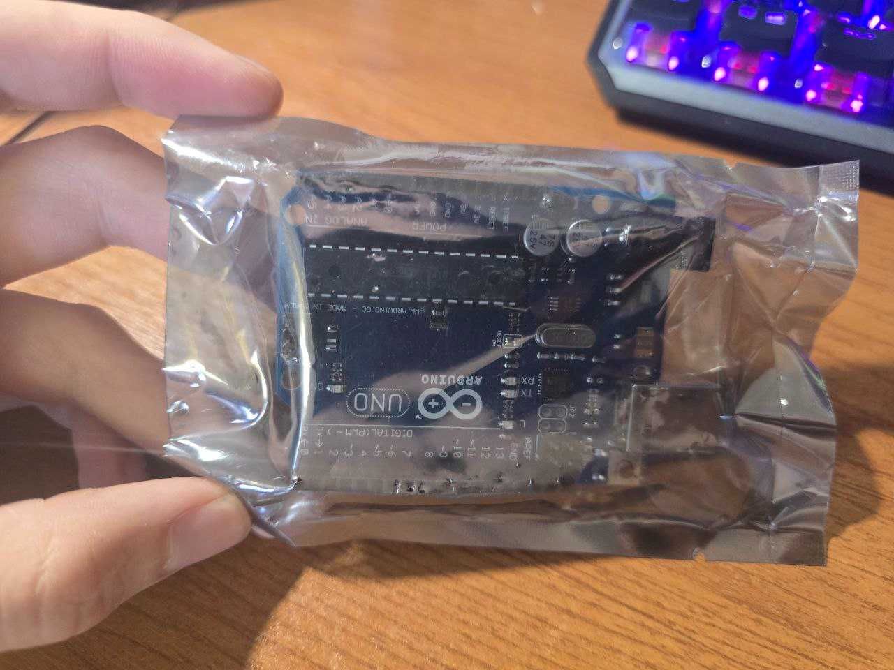 Продам Arduino Uno R3