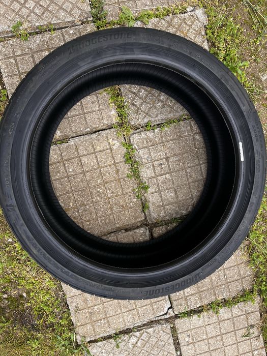 НОВА 235 35 19, Bridgestone