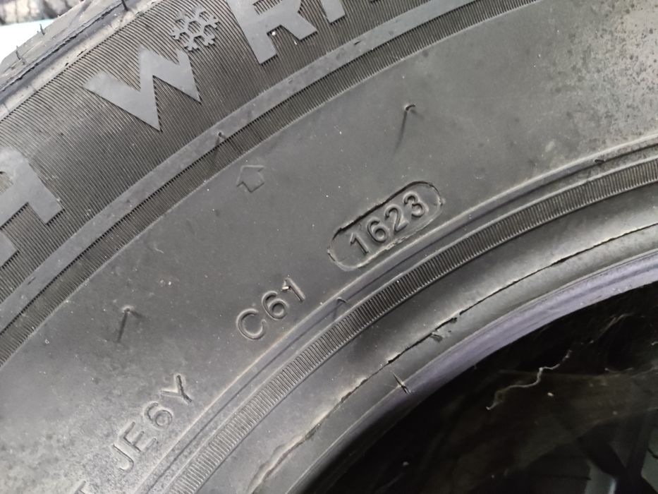 205/75/16C 10P Rotalla Winter