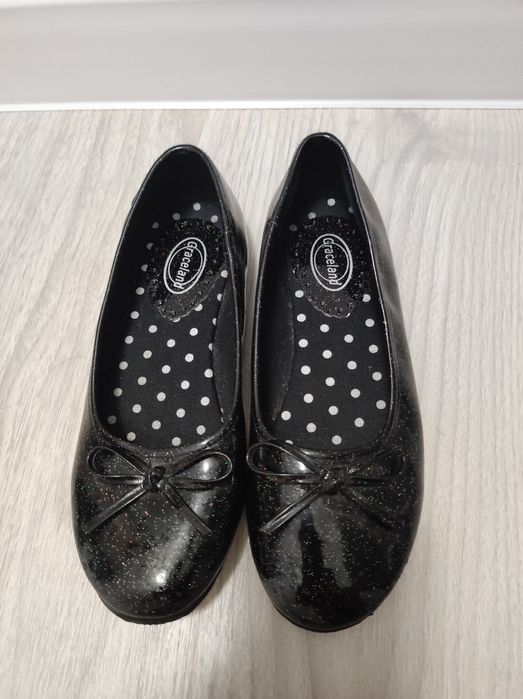 Официални детски обувки