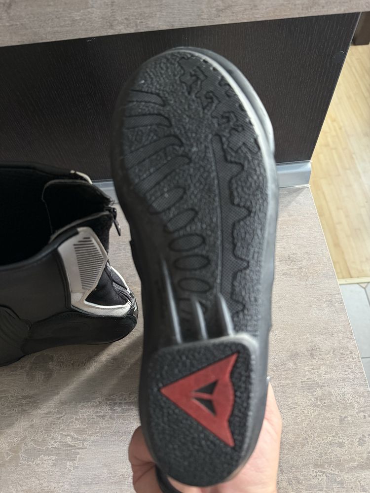 Ghete moto , DAINESE , ca noi