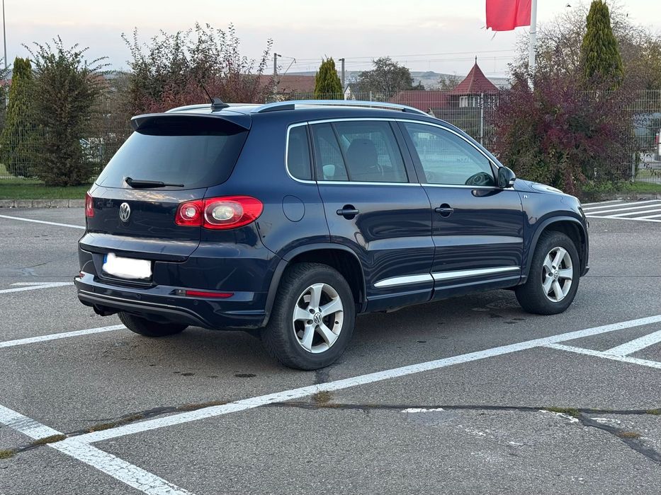 VW Tiguan R-Line 4motion , Automat 2011