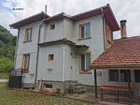 Къща в Ловеч, област-с.Терзийско площ 86 цена 85000